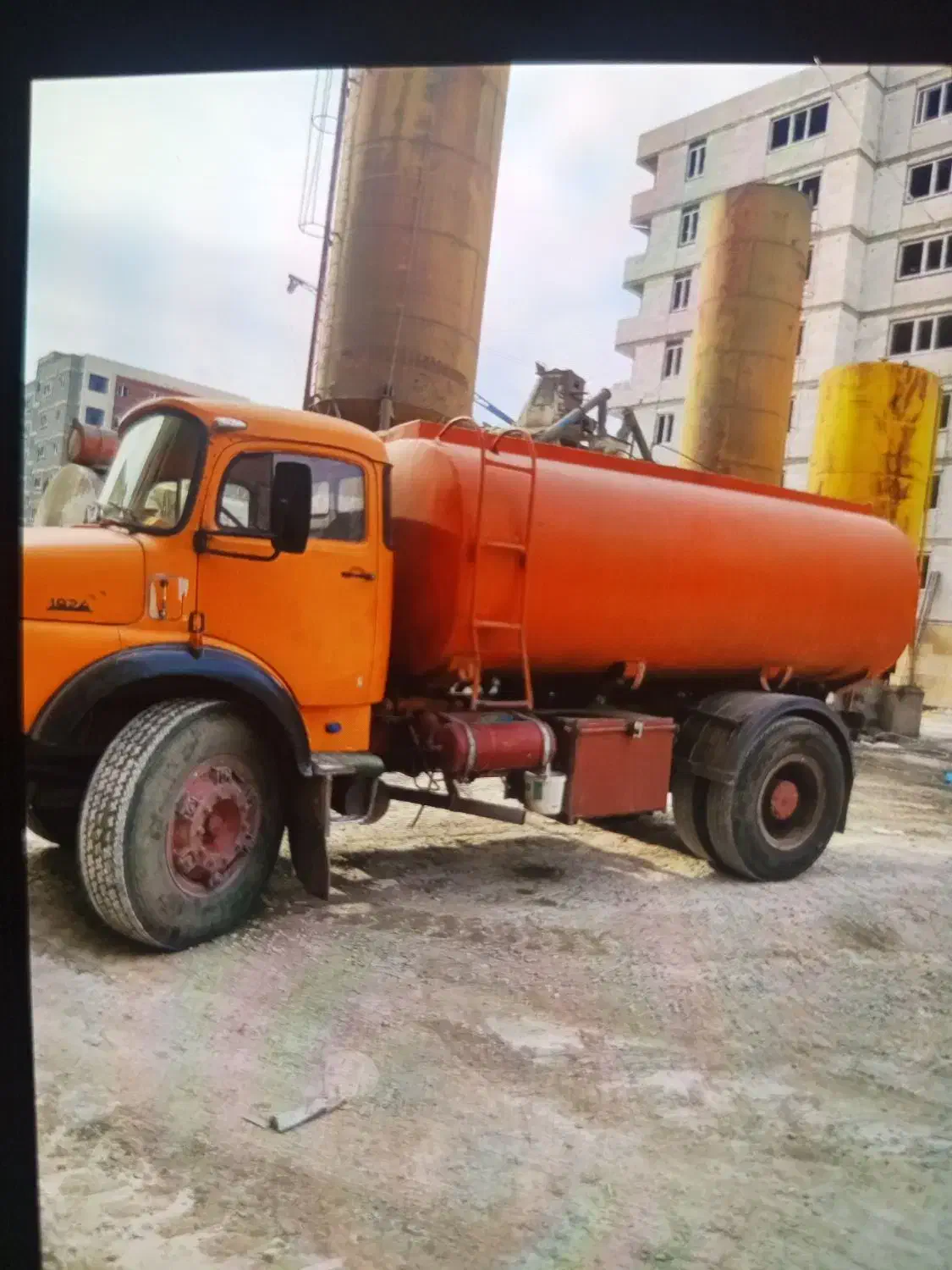 نیازمند راننده پایه یک|استخدام حمل و نقل|رباط‌کریم, رباط‌کریم|دیوار