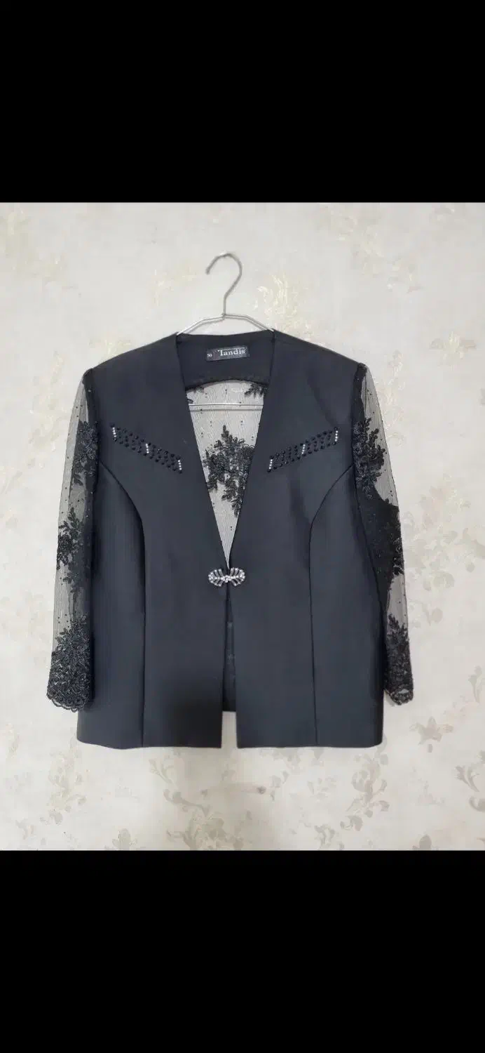 کت دامن مجلسی|لباس|تربت جام, مسکن مهر|دیوار