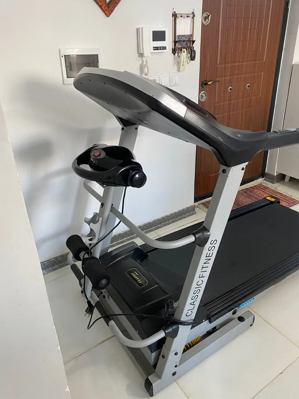 تردمیلنیمه باشگاهی classic fitness|تجهیزات ورزشی|فردیس, نگارستان|دیوار