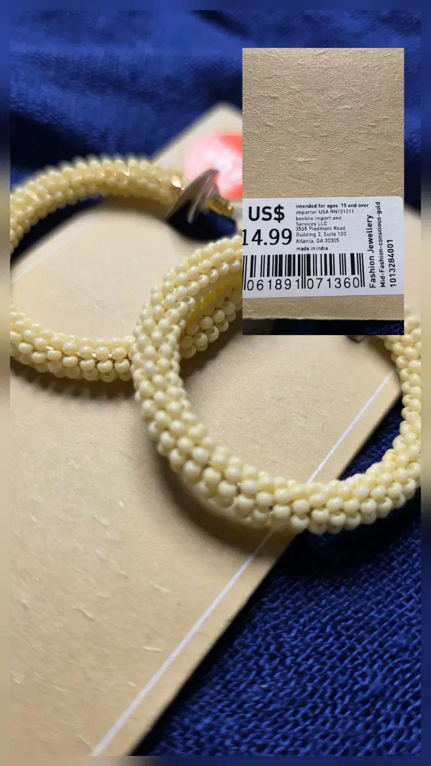 فروش اکسسوری گوشواره|بدلیجات|رشت, گلباغ نماز|دیوار