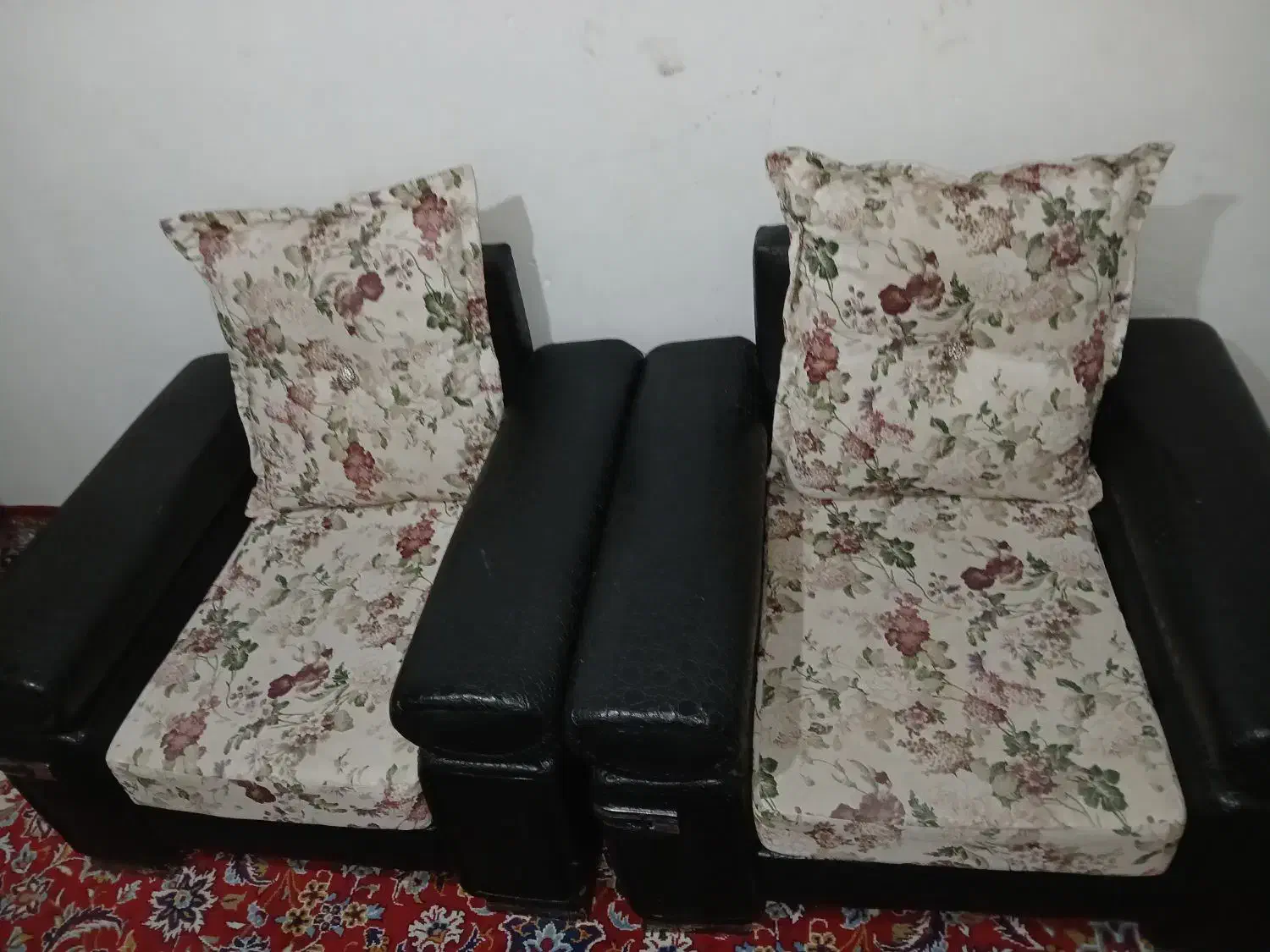 مبلمان راحتی هفت نفره،کاملاسالم به همراه عسلی|مبلمان خانگی و میز عسلی|شاهرود, |دیوار