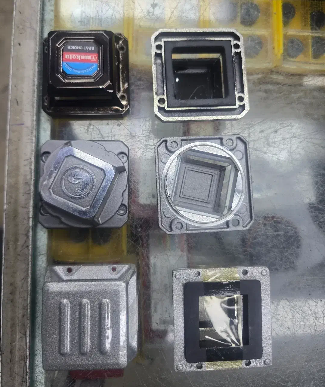 حفاظ و شیشه تراز لیزری|ابزارآلات|تهران, حسن‌آباد|دیوار