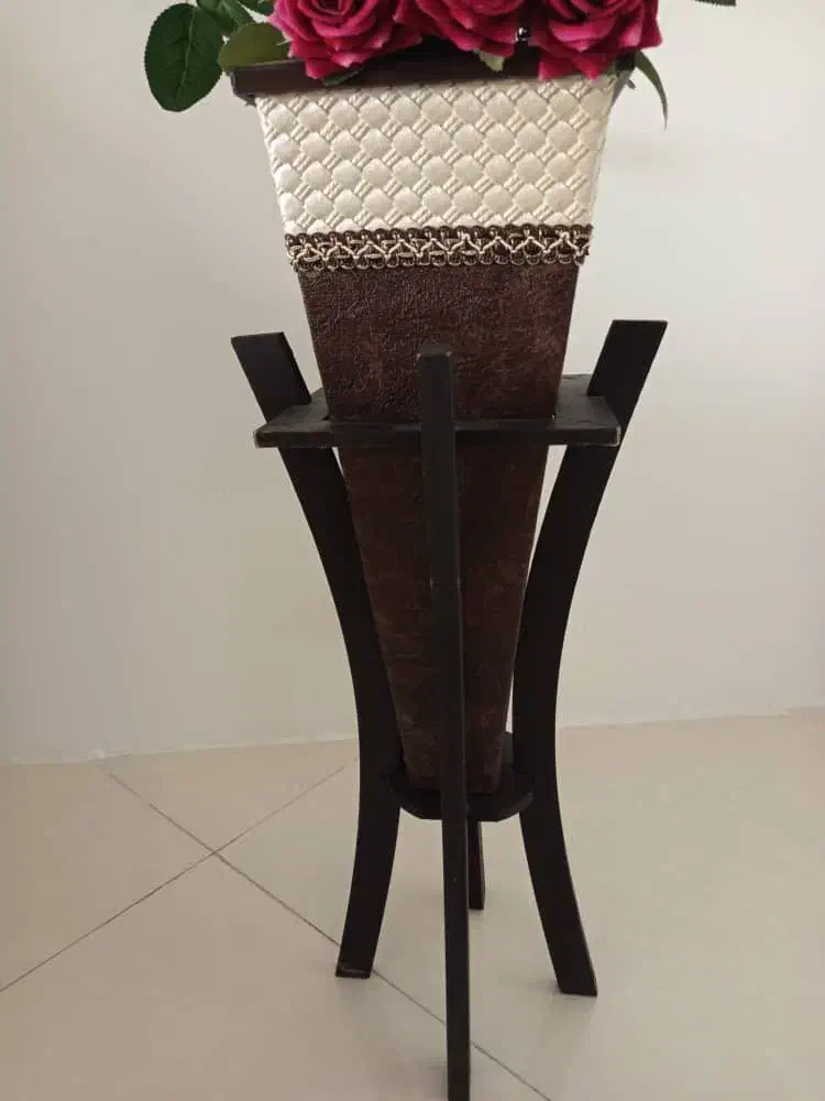 گلدون مصنوعی|گل مصنوعی|قدس, شهر‌قدس|دیوار