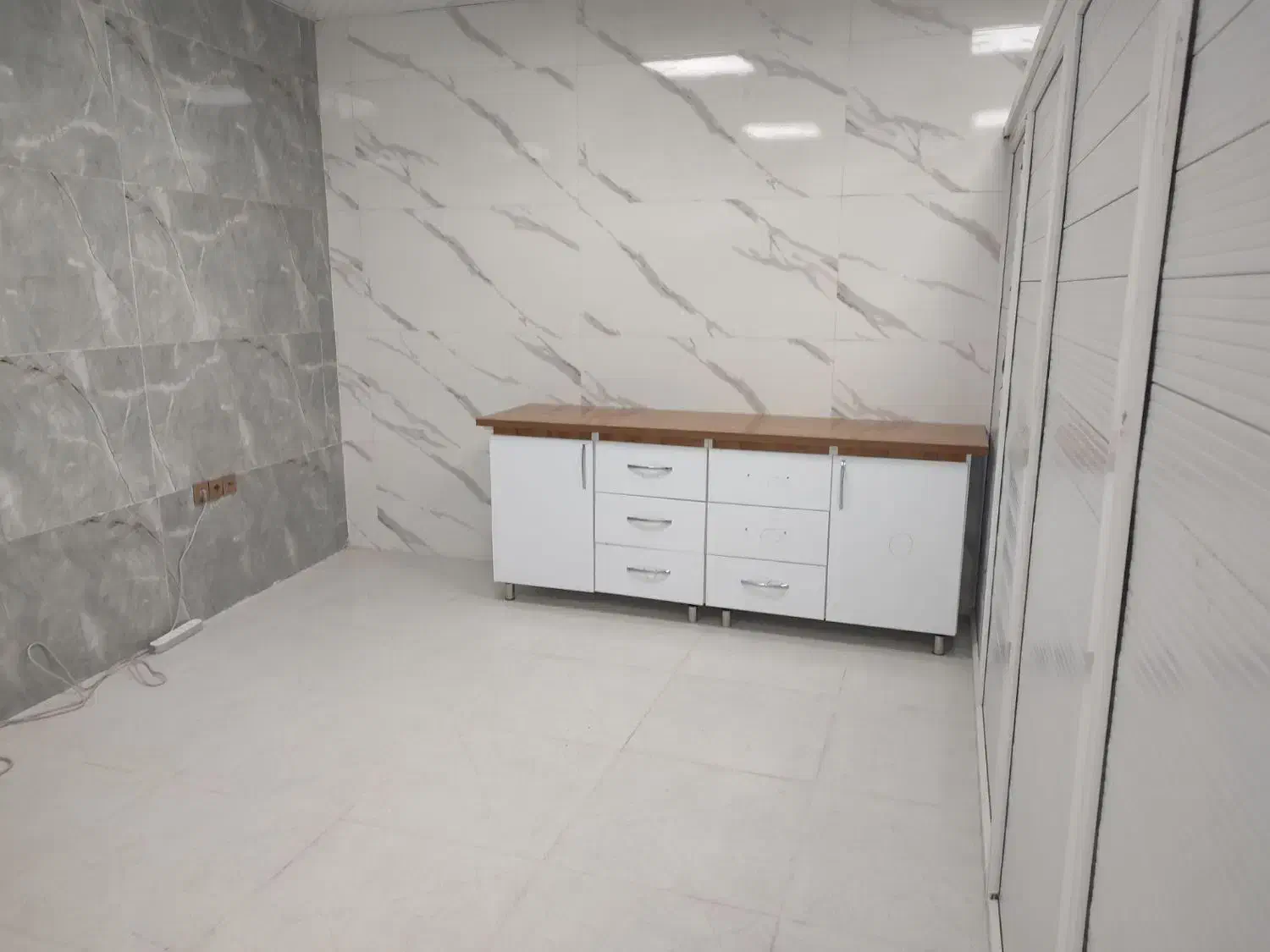 کابینت .کمد دیواری با چک ۳ فقر چک ۳ ماه ۶ماه ۱۰|جاکفشی، کمد، دراور|پارس‌آباد, |دیوار