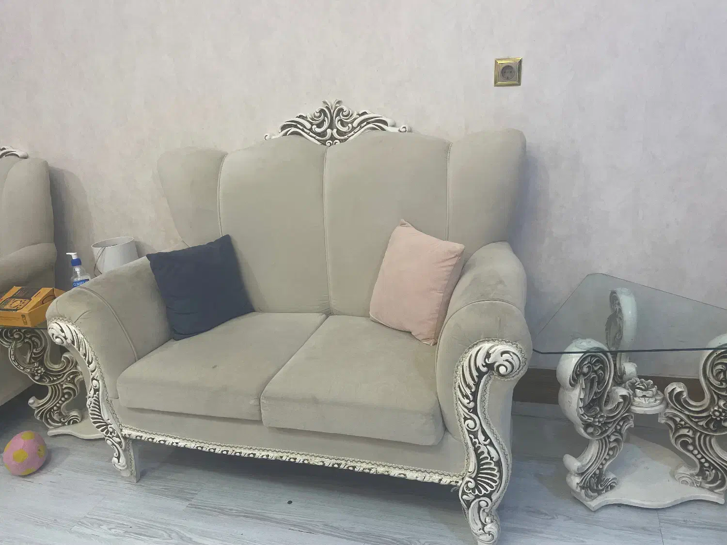 فروش مبل۹نفره به همراه میز عسلی|مبلمان خانگی و میز عسلی|بندرعباس, |دیوار