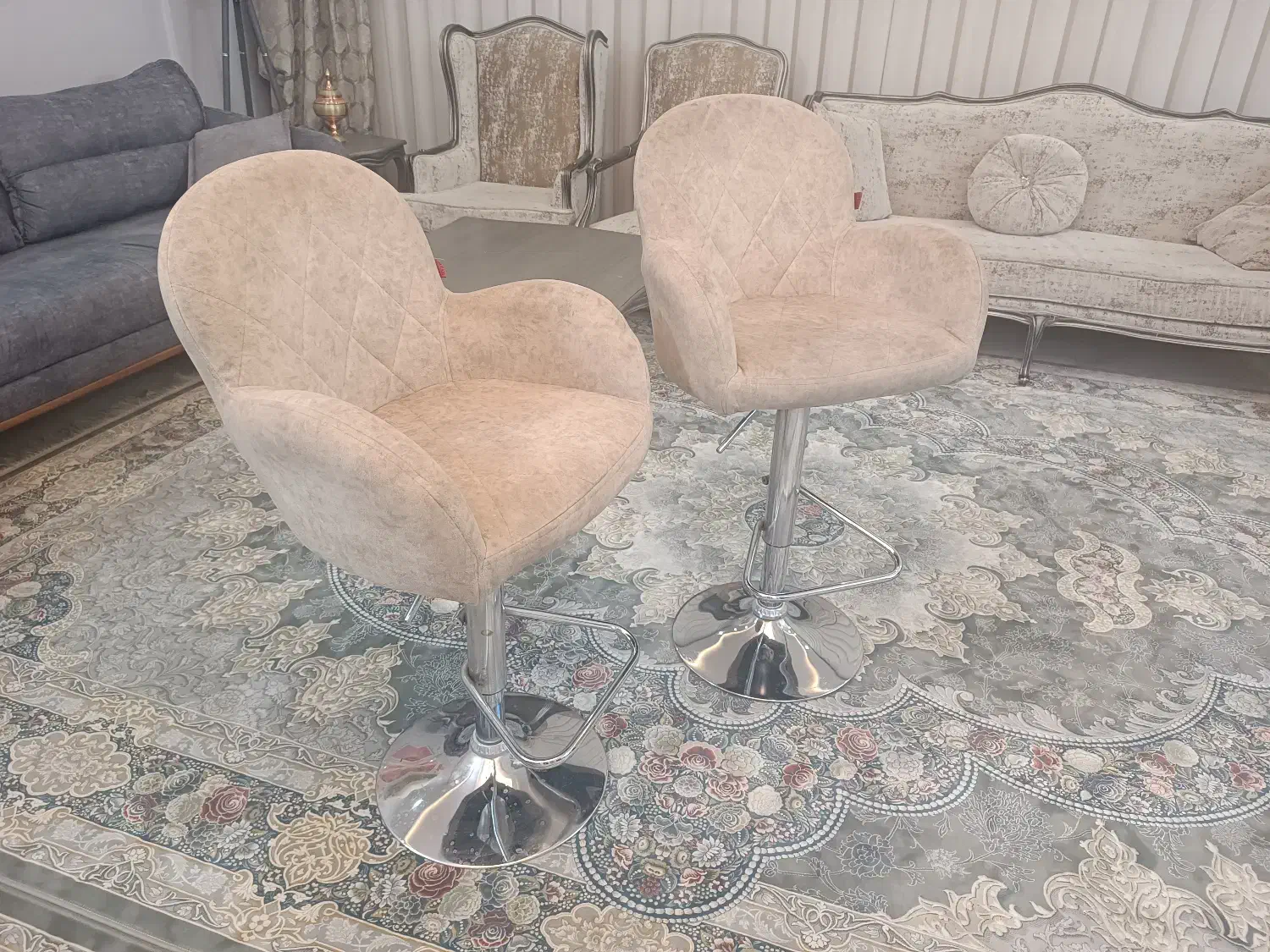 صندلی جکی|صندلی و نیمکت|مشهد, چهنو|دیوار