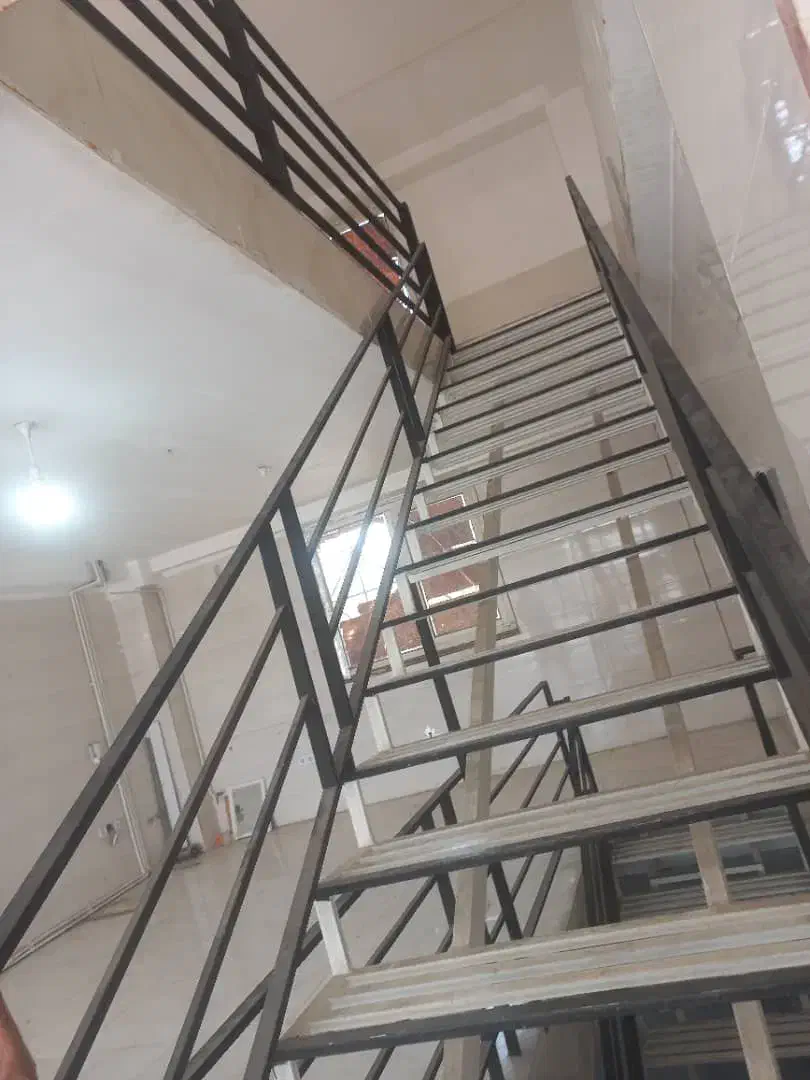 واحد تجاری سه طبقه|فروش مغازه و غرفه|آبیک, |دیوار