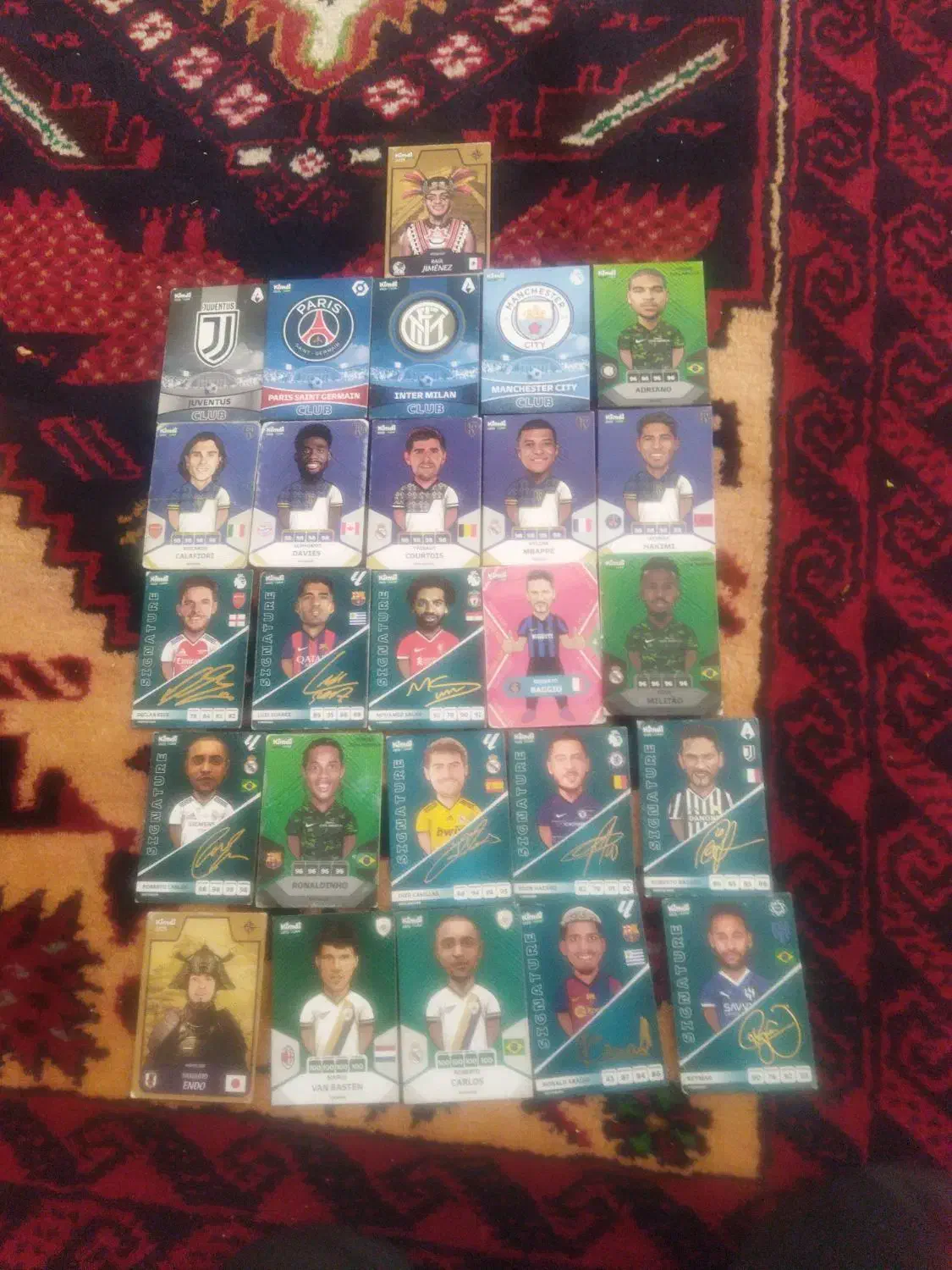 کیمدی|اسباببازی|قائن, |دیوار