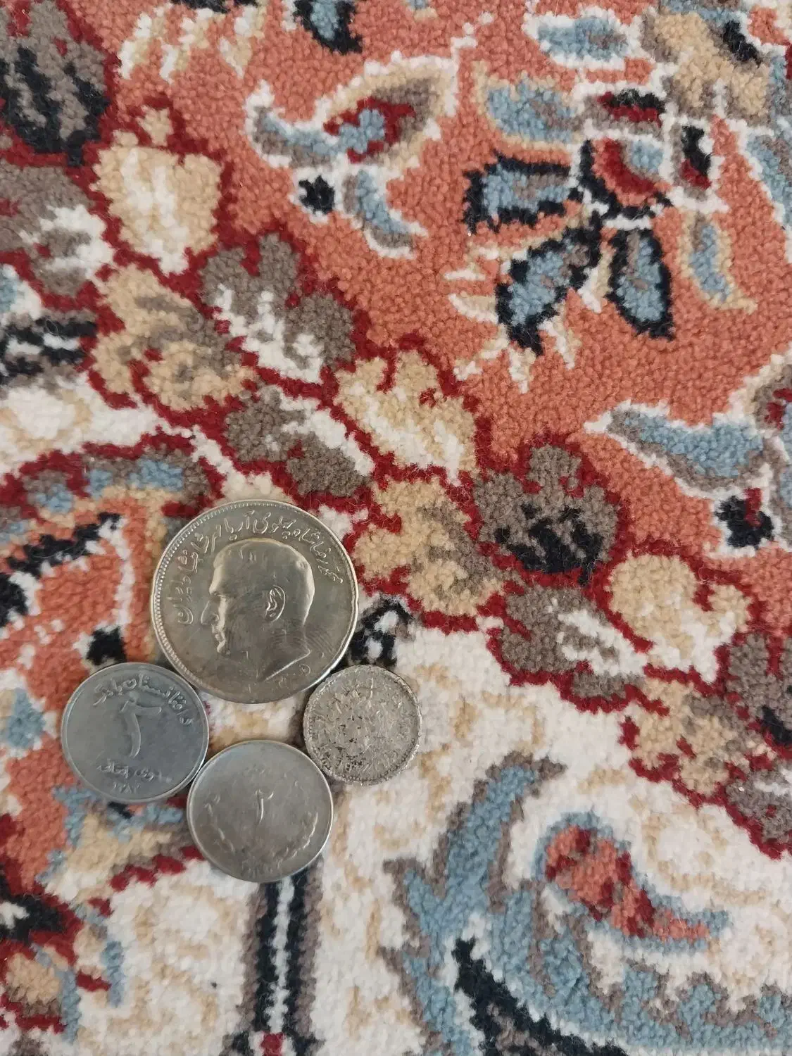 سکه قدیمی|کلکسیون اشیاء عتیقه|صحنه, |دیوار