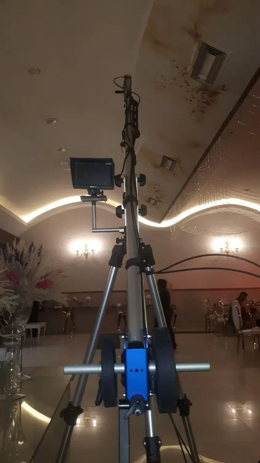 کرین کمبو درحد نو|دوربین عکاسی و فیلم‌برداری|مشهد, شهرک امام هادی (شهرک غرب)|دیوار