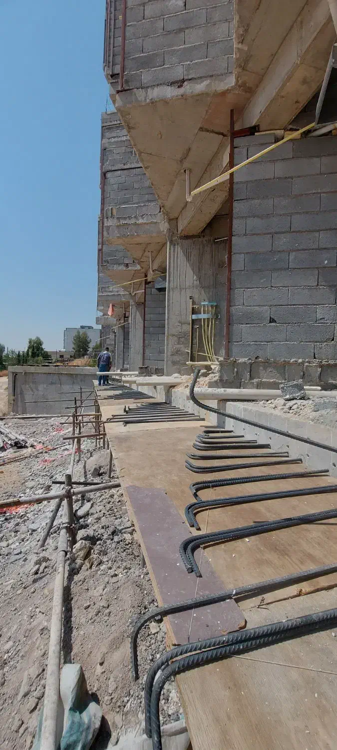 استخدام کارگر دائم در کارگاه ساختمانی|استخدام معماری، عمران و ساختمانی|شیراز, ارم|دیوار