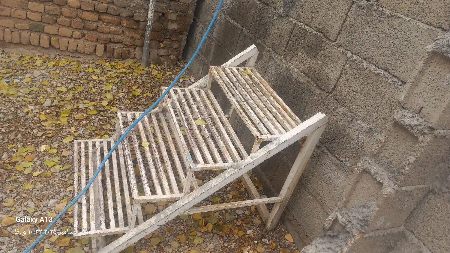 پله اهنی|مصالح و تجهیزات ساختمان|نورآباد, |دیوار