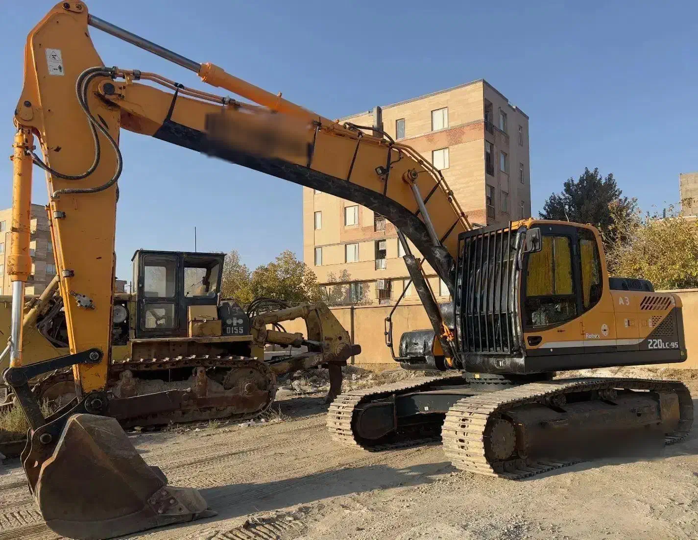 بیل هیوندا ۲۲۰ خط ۹ مدل  ۲۰۱۷ استثنایی|خودرو سنگین|ملایر, |دیوار