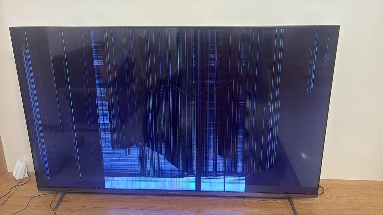 ال ای دی شکسته دوو|تلویزیون و پروژکتور|تهران, پونک|دیوار