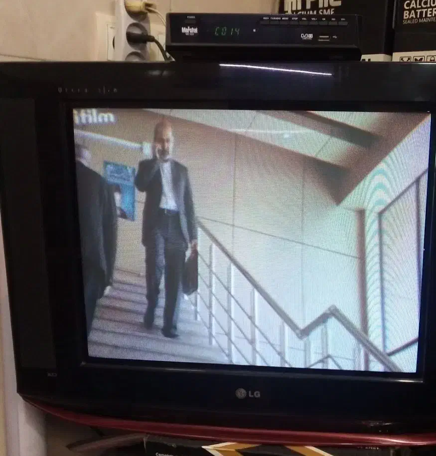 تلویزیون و گیرنده|تلویزیون و پروژکتور|یزد, |دیوار