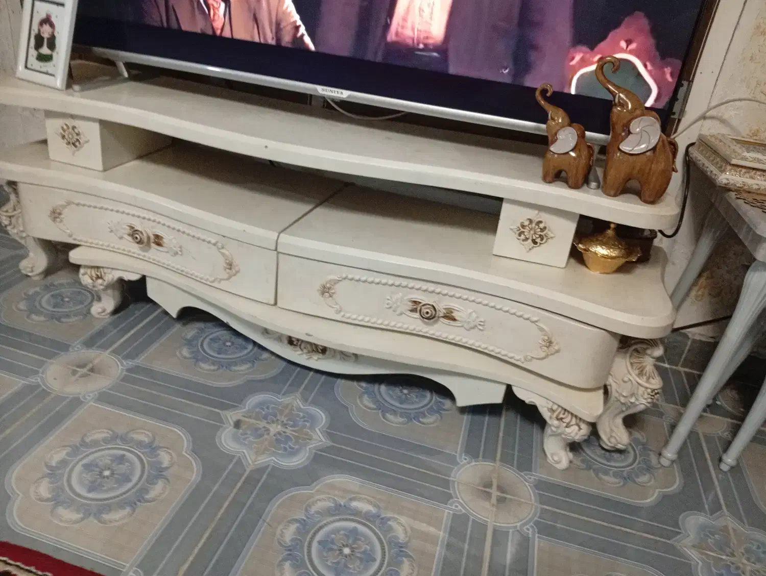 میز تی وی|میز تلویزیون|رشت, لاکان|دیوار