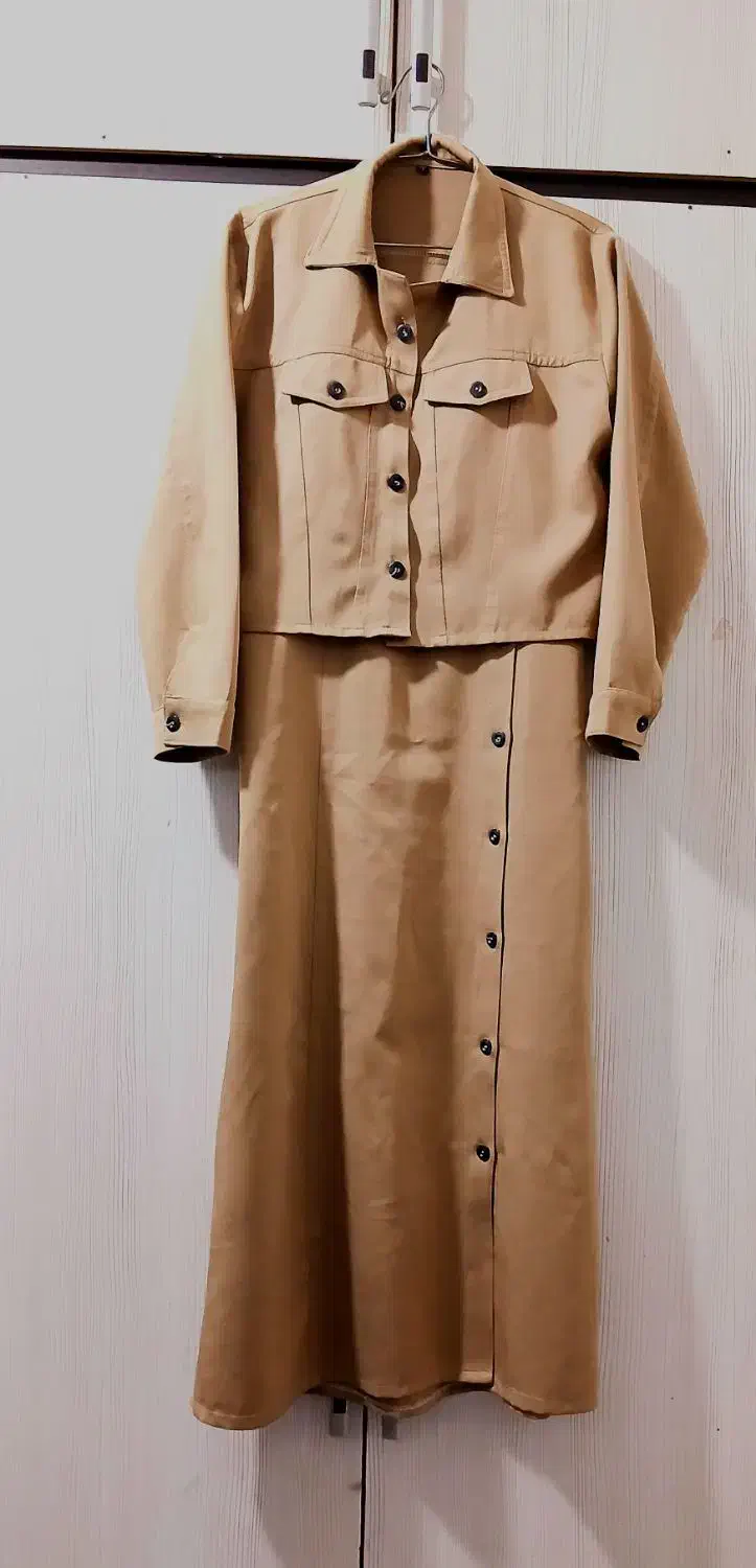 لباس|لباس|تاکستان, |دیوار