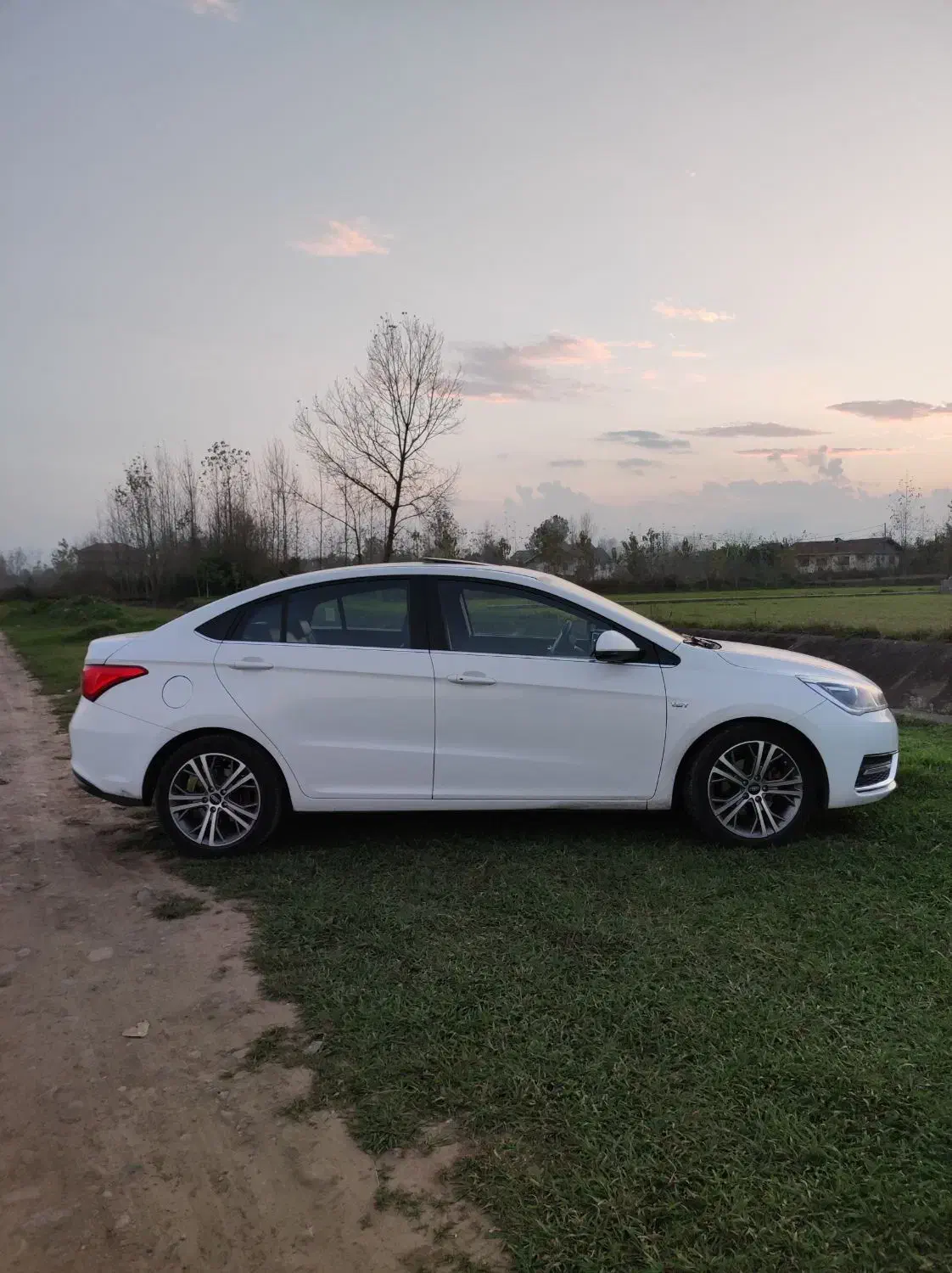 آریزو ۵ اکسلنت مدل ۱۴۰۰|خودرو سواری و وانت|رشت, کاکتوس|دیوار