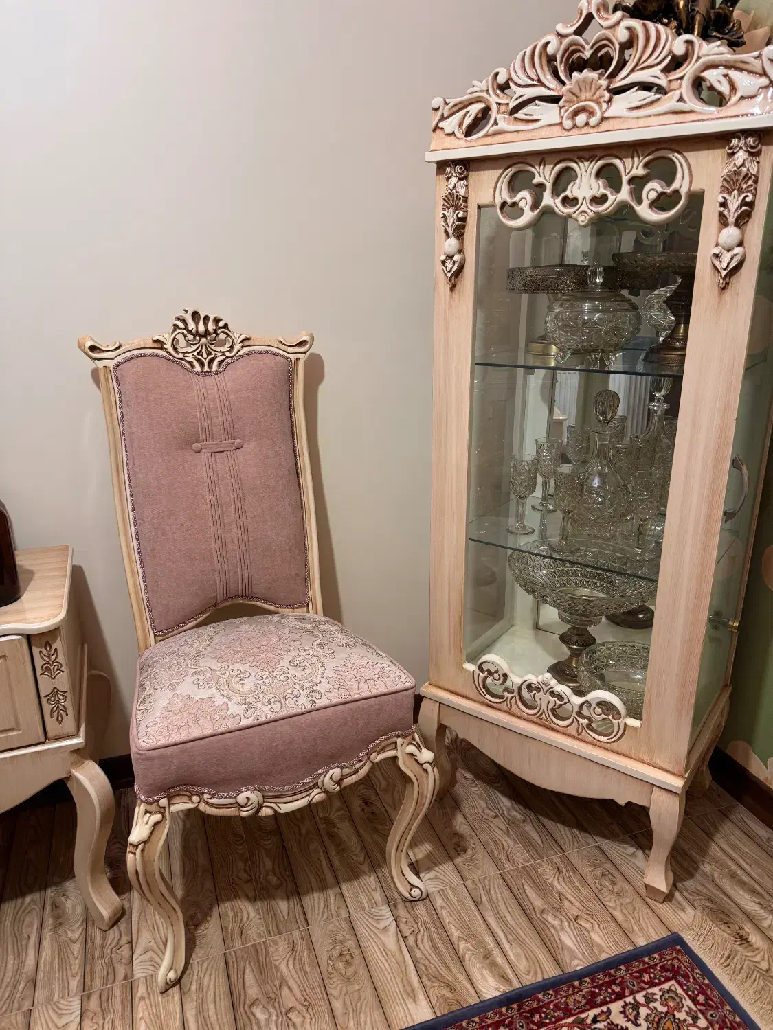 ویترین چوب راش مناسب جهیزیه|بوفه، ویترین، کنسول|شاهینشهر, خانه کارگر|دیوار