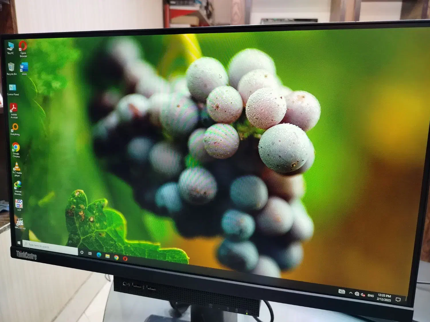 مانیتور ۲۲ فرم لس Lenovo full HD|قطعات و لوازم جانبی رایانه|نیشابور, فرح بخش|دیوار
