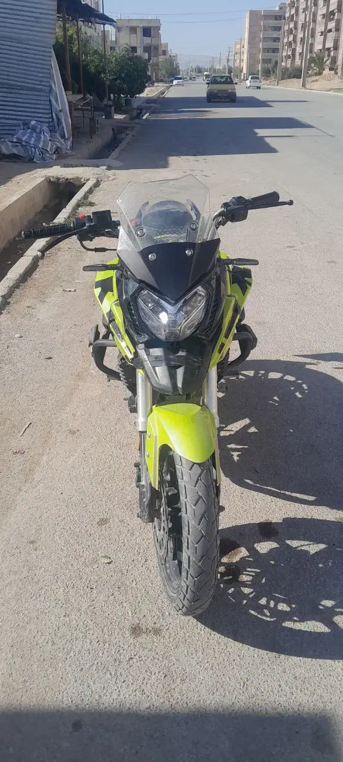 موتور ۲۰۰ بنلی مدل۴۰۲|موتورسیکلت|فیروزآباد (فارس), |دیوار