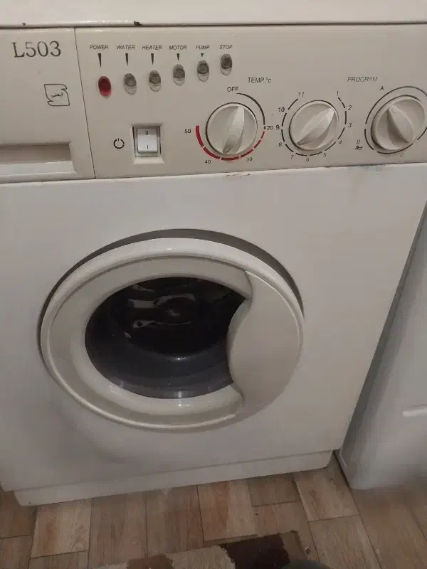 لباسشویی|ماشین لباسشویی و خشک‌کن لباس|باسمنج, |دیوار