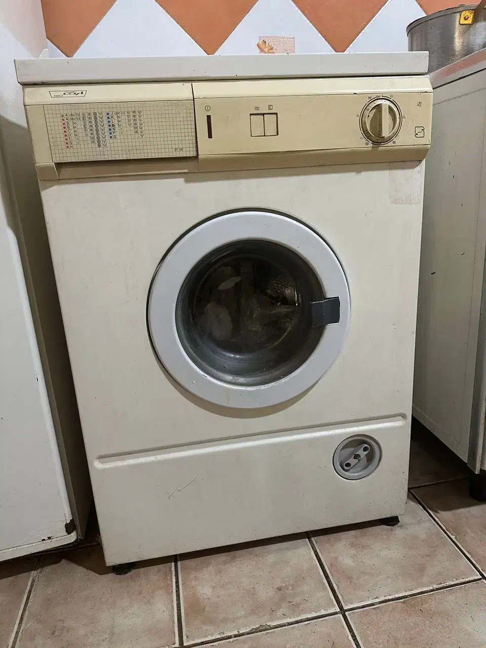 ماشین لباسشویی|ماشین لباسشویی و خشک‌کن لباس|سیرجان, |دیوار