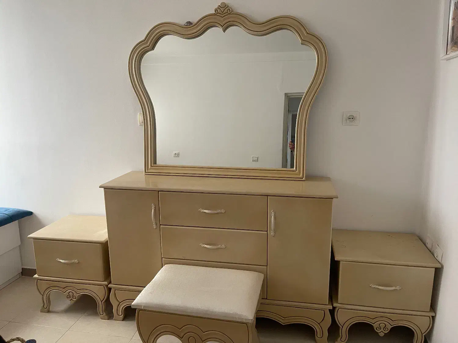 میز آرایش ،صندلی و دو عدد پاتختی|جاکفشی، کمد، دراور|ساری, |دیوار