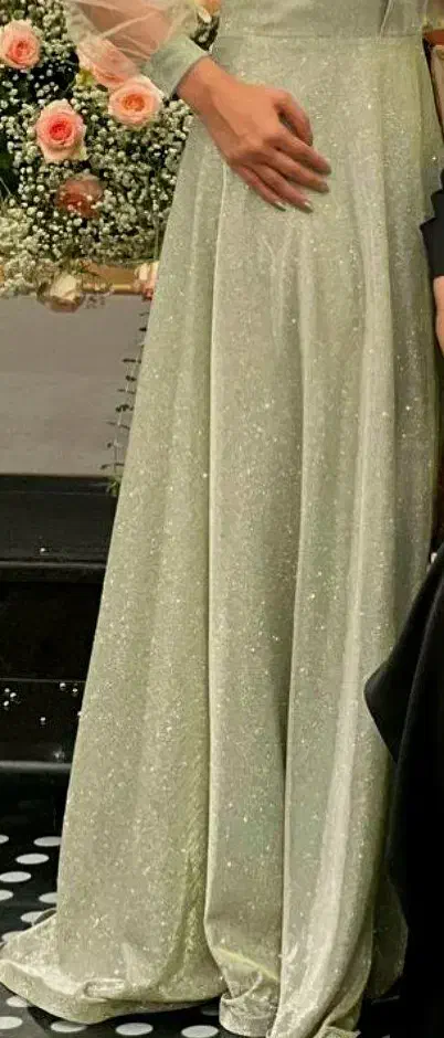 لباس زنانه|لباس|دماوند, گیلاوند|دیوار