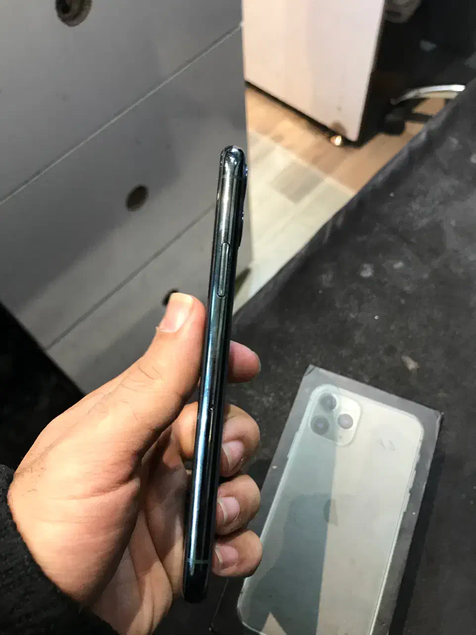 ۱۱ پرو|موبایل|مشهد, هفت تیر (حافظ)|دیوار