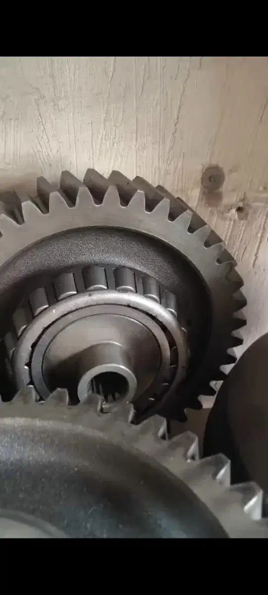 قطعات استوک  گیربکس کوماتسولودر۶۰۰|قطعات یدکی و لوازم جانبی|کرمان, |دیوار