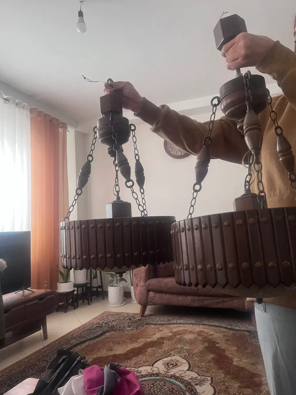 لوستر کاملا سالم|لوستر و چراغ آویز|کرج, شهرک یاس جنوبی|دیوار