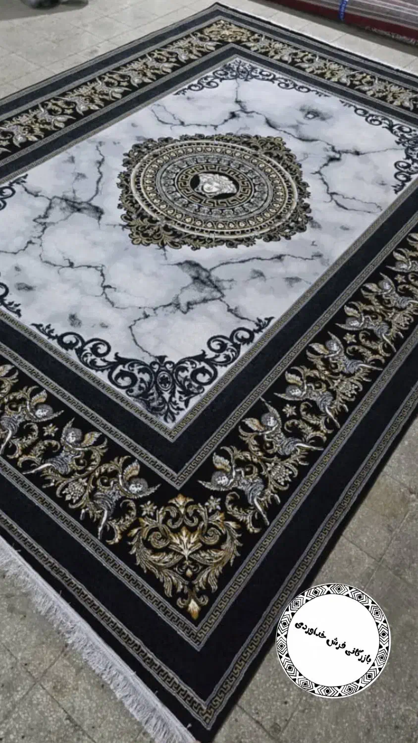 فرش//لاکی مناسب هر دکوراسیون*|فرش|کرمان, |دیوار