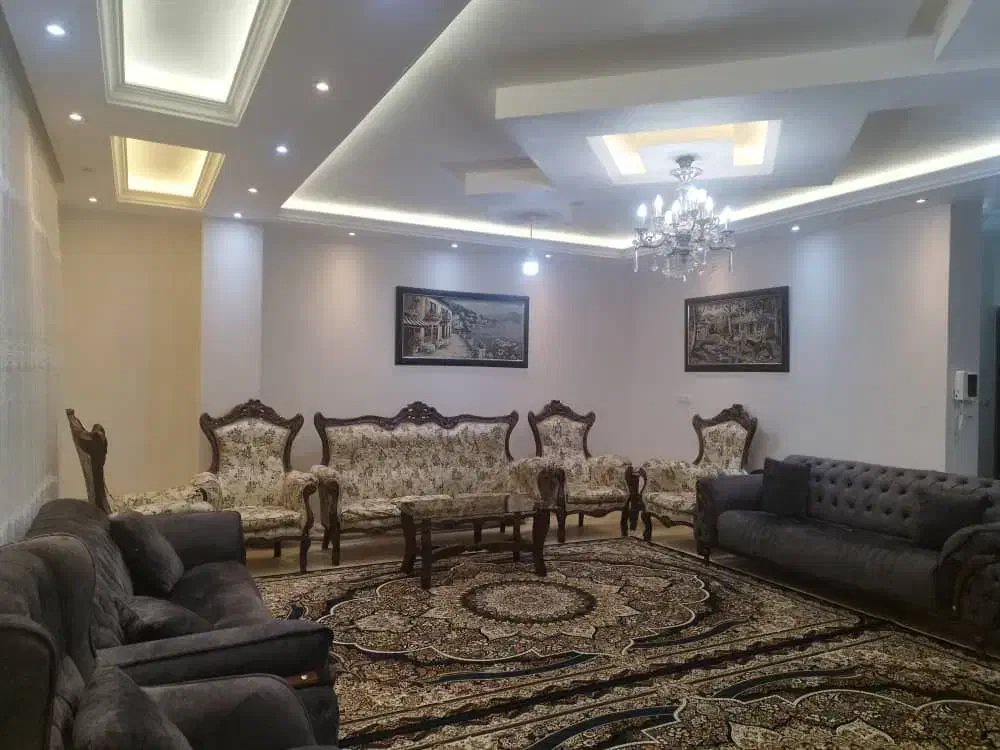 فروش تک واحدی کلا ۳ طبقه تازه ساخت فروش فوری|فروش آپارتمان|آستارا, |دیوار