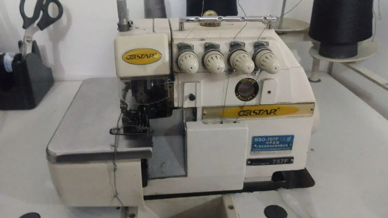 یک دستگاه سردوز پنج نخ سان استار کار کرده سالم|چرخ خیاطی و ریسندگی|رباطکریم, رباطکریم|دیوار