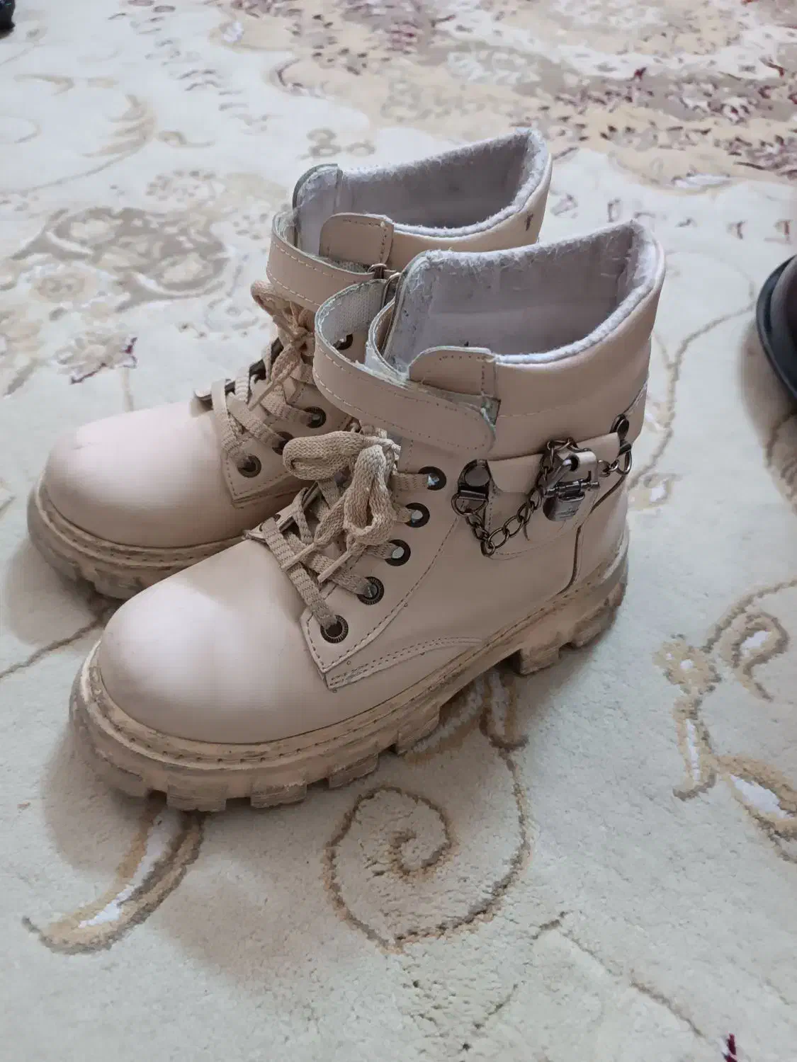 نیم بوت سایز ۳۶|کیف، کفش، کمربند|گلبهار, نوبهار|دیوار