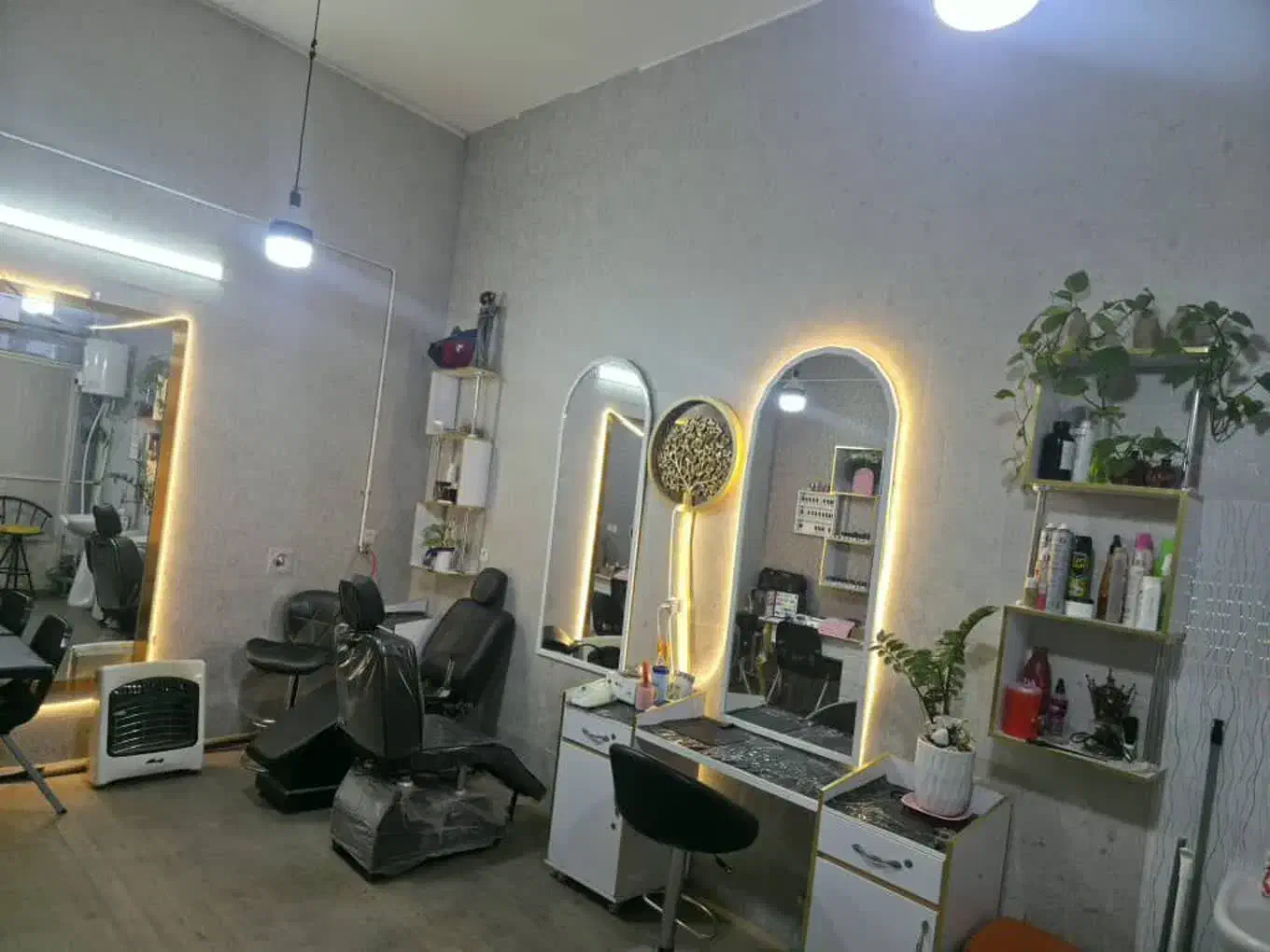 سلام وقت بخیر یک باب مغازه 30 متری  30 متری چمران|اجارهٔ مغازه و غرفه|مرودشت, علی‌آباد‎|دیوار