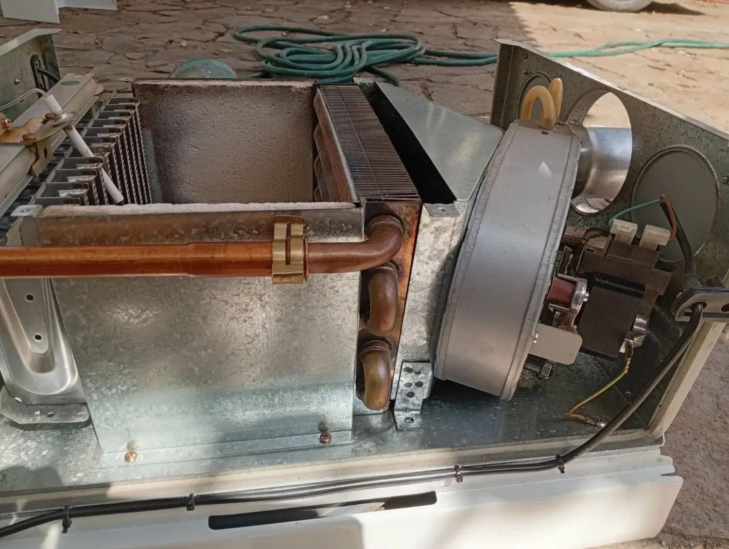 نصب سرویس تعمیر پکیج آبگرمکن کولر گازی تاسیسات|آبگرمکن، پکیج، شوفاژ|گلبهار, شهر جدید گلبهار|دیوار