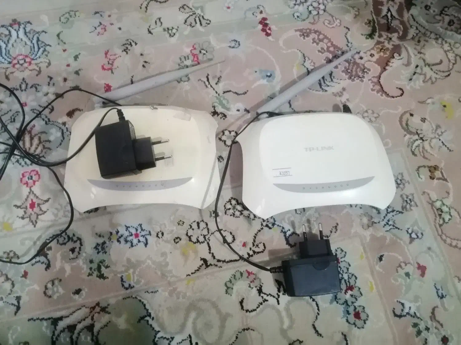 دو دستگاه مودم tp link با آداپتور|مودم و تجهیزات شبکه|تهران, پاسداران|دیوار