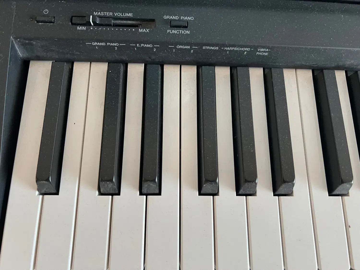 پیانو یاماها دیجیتال|پیانو، کیبورد، آکاردئون|زاهدان, |دیوار