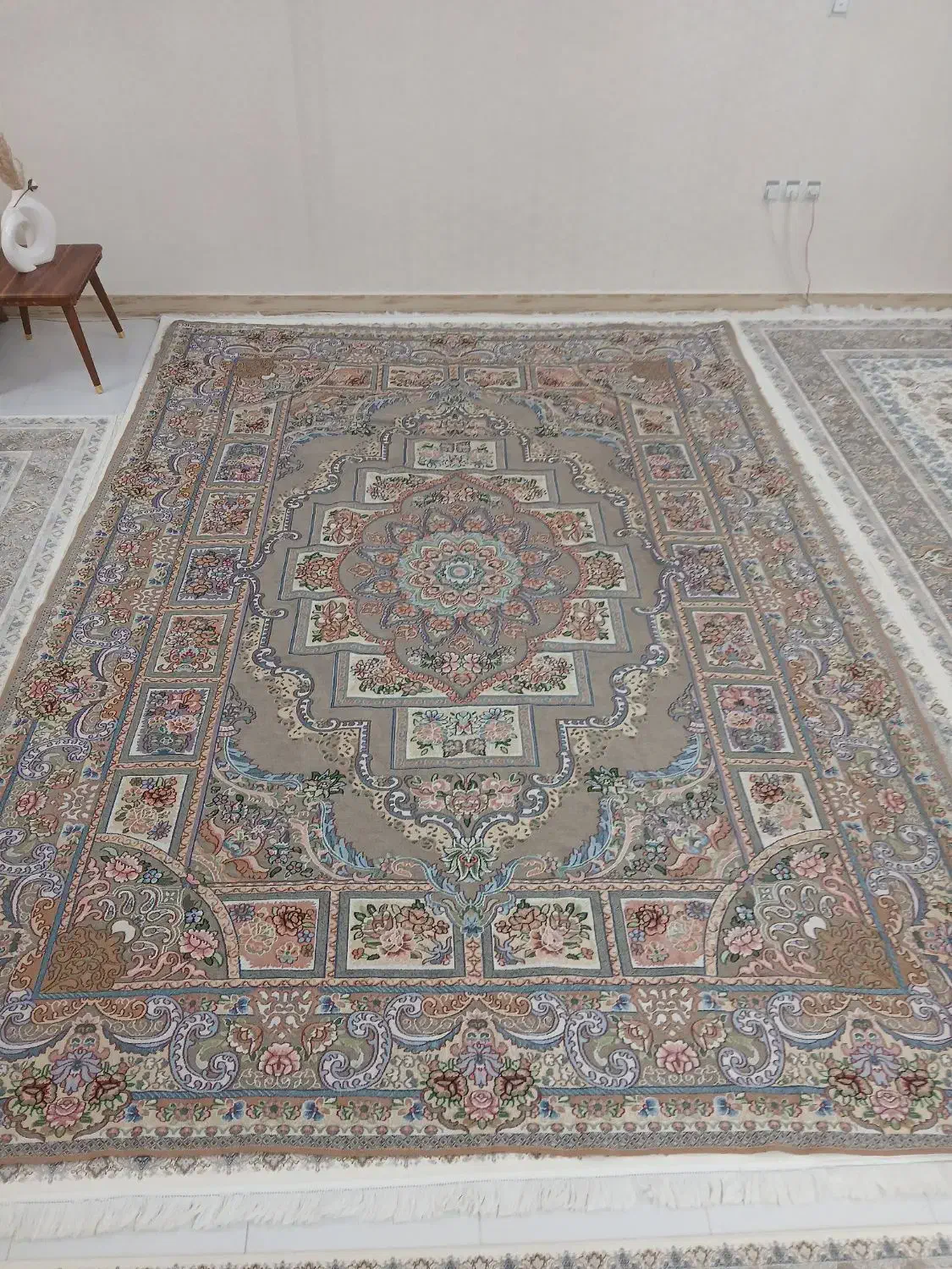 رو فرشی|روفرشی|تهران, خاک سفید|دیوار