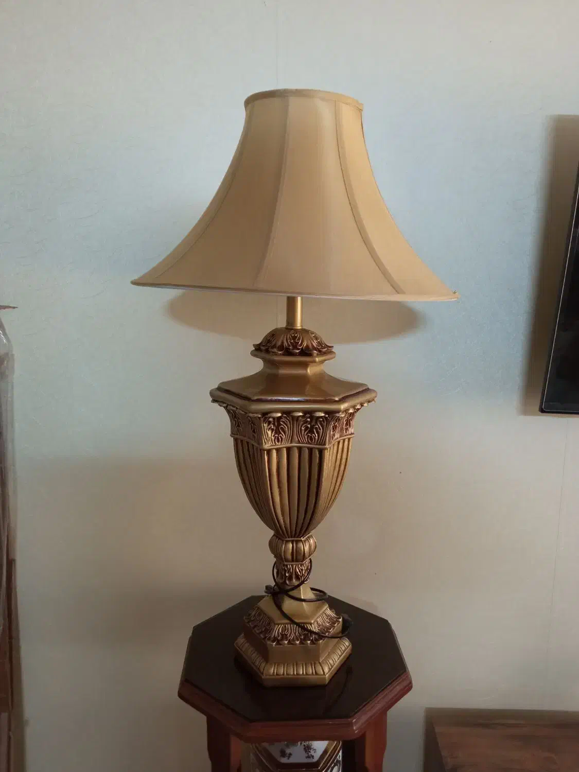 آباژور شیک و سلطنتی|چراغ خواب و آباژور|مشهد, نکاح|دیوار