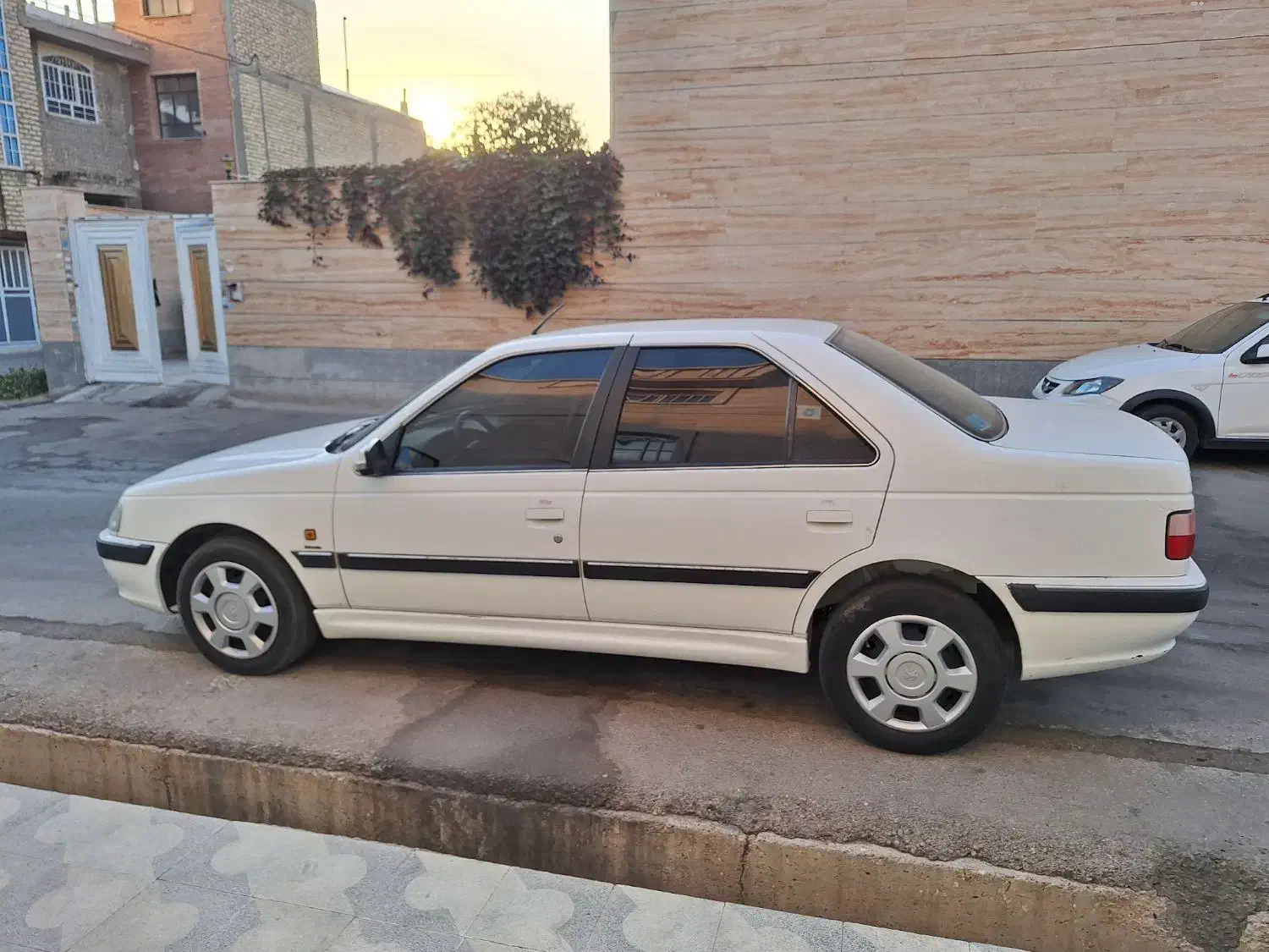 پژوپارس اتوماتیک|خودرو سواری و وانت|شیراز, شهرک مطهری|دیوار