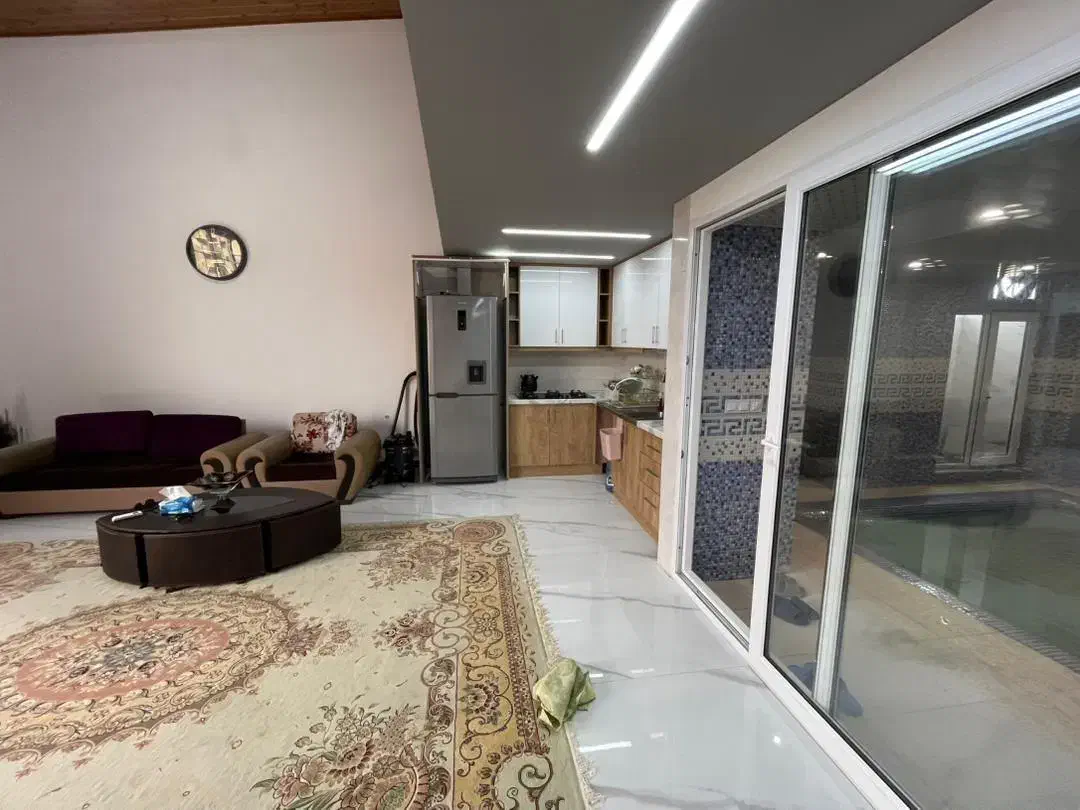 ویلایی ( استخردار)در دور میدان معلم|اجارهٔ خانه و ویلا|بابلسر, |دیوار