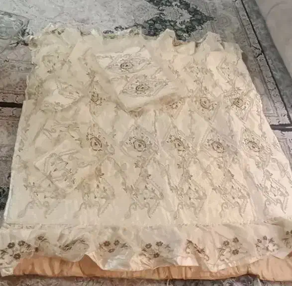 رو تختی حریر دو نفره|سرویس روتختی|قم, باغ شریفی|دیوار