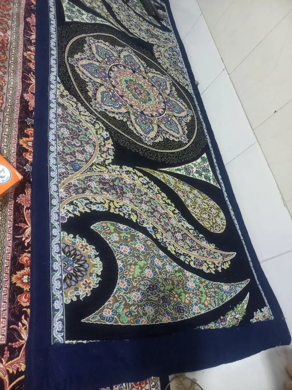 سه عددتشک کناری|رختخواب، بالش، پتو|اصفهان, صدف|دیوار