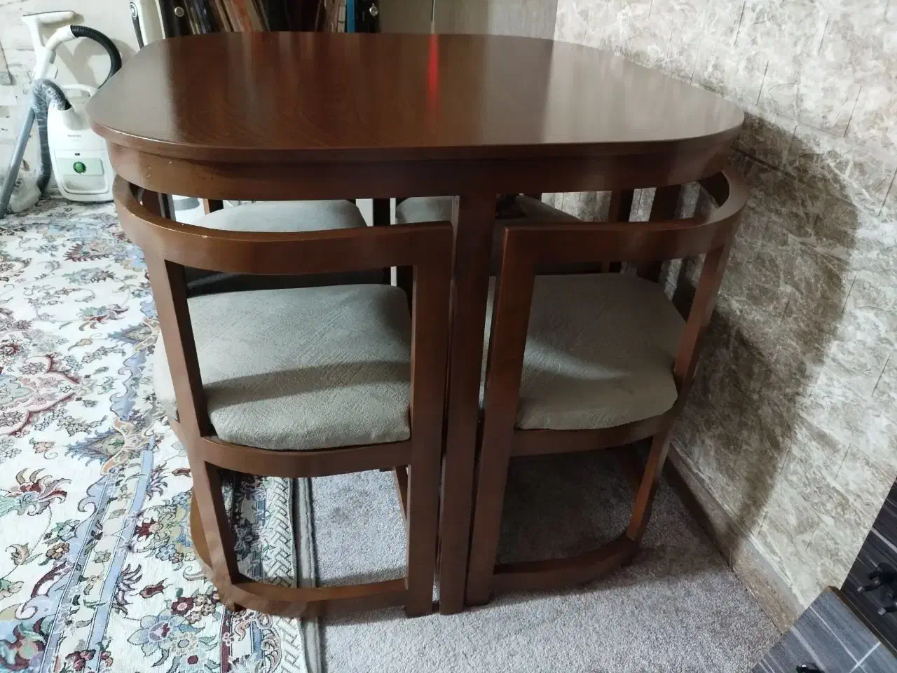 سرویس میز و صندلی ۴ نفره کمجا|میز و صندلی غذاخوری|رشت, بازار|دیوار