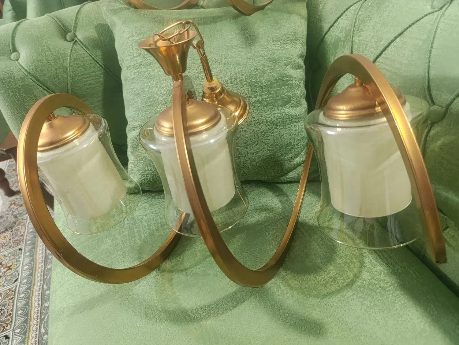 لوستری فانتزی جنس فلزی|لوستر و چراغ آویز|تربت جام, شهرک معلم|دیوار