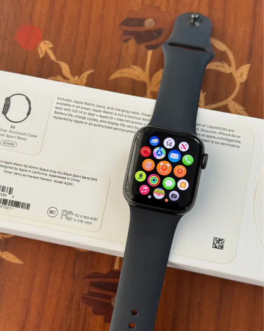 اپل واچ سری SE سایز 40 مشابه نو|لوازم جانبی موبایل و تبلت|مشهد, سجاد شهر|دیوار