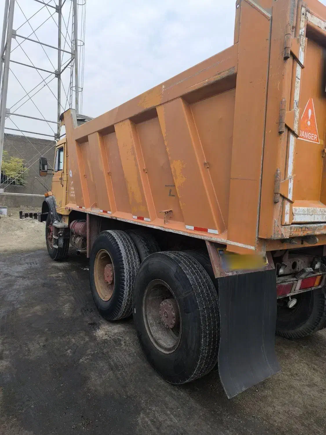 کامیون بنز کمپرسب|خودرو سنگین|ری, کارخانه سیمان|دیوار